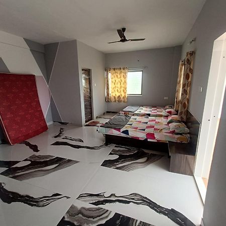 Matoshree Guesthouse Akalkot Zewnętrze zdjęcie