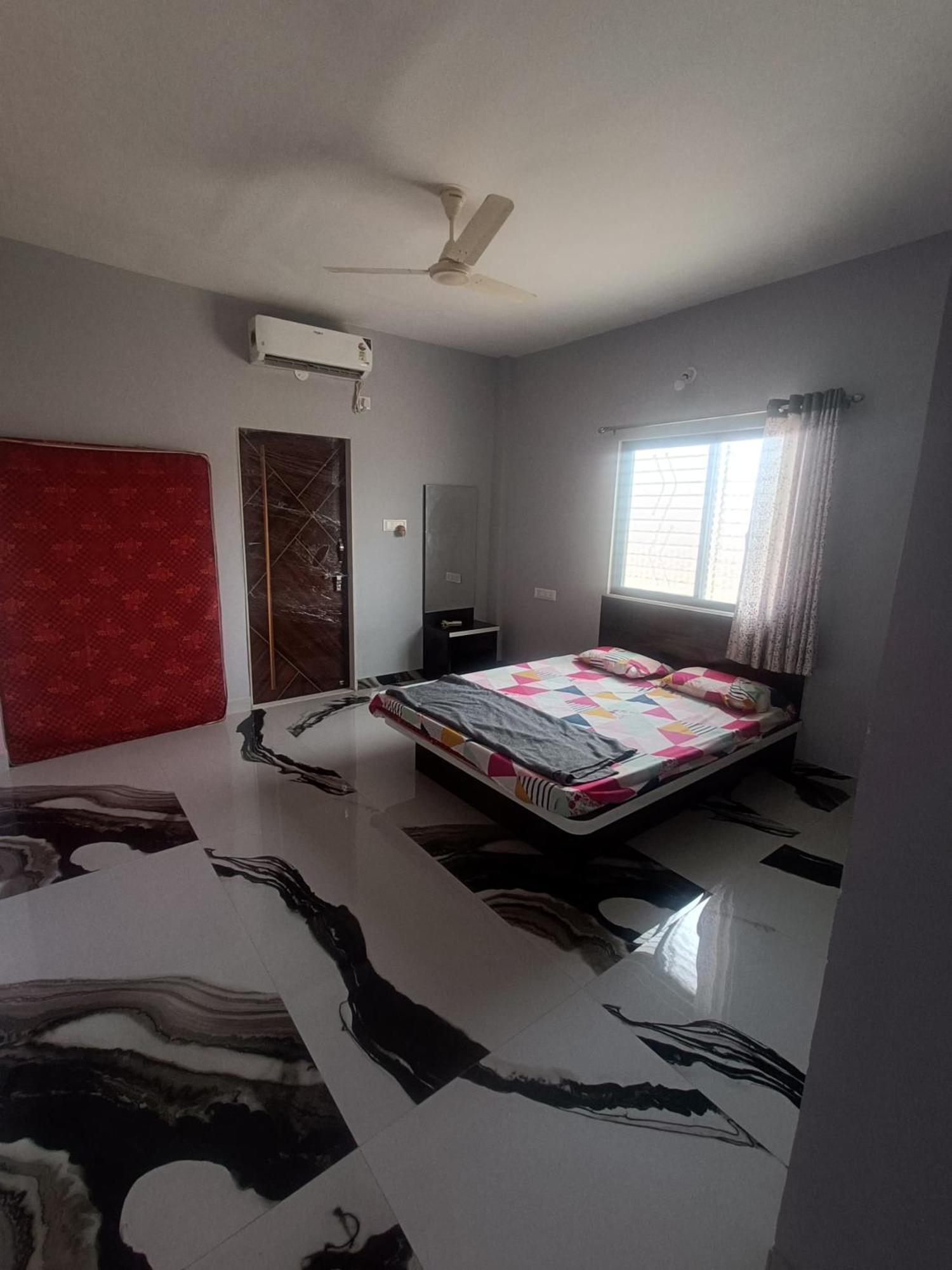 Matoshree Guesthouse Akalkot Zewnętrze zdjęcie